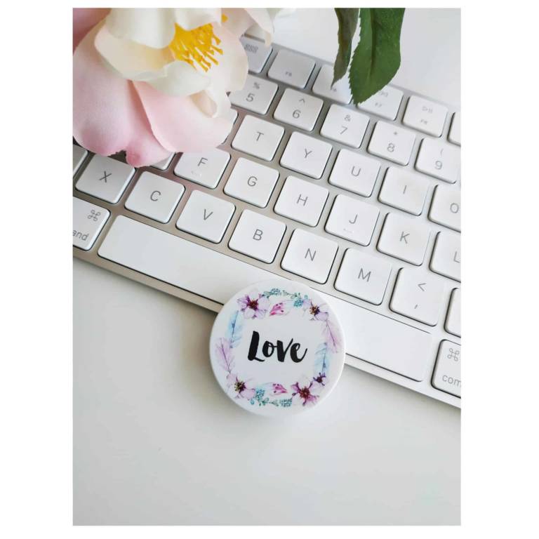 Попсокет Love - ucreate сайт за попсокети за телефон поръчка